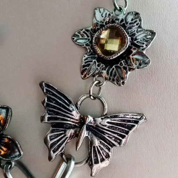 💙🌸🦋Chunky Crystal Rhinestone Heart Flowers Butterfly Statement Necklace🦋🌸💙 - Picture 4 of 12